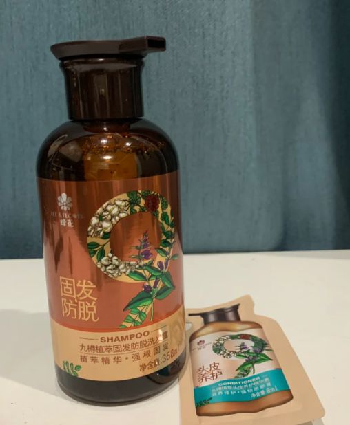 油禿頭自救指南 高效防脫生發(fā)產(chǎn)品推薦與酒精飲料的真相